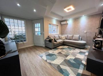 Casa · 161m² · 3 Quartos · 1 Vaga · Casa para venda em Jardim Brasília de 161.00m² com 3 Quartos, 1 Suite e 1 Garagem