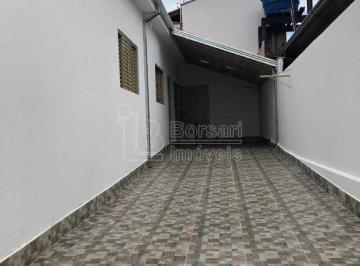 Casa · 70m² · 2 Quartos · 1 Vaga · Casa para alugar em Centro de 70.00m² com 2 Quartos e 1 Garagem