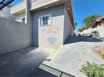 Casa · 109m² · 3 Quartos · Casa para alugar em Jardim Dos Pinheiros de 109.00m² com 3 Quartos e 1 Suite