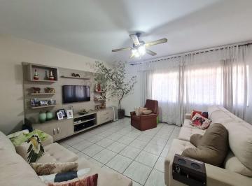 Casa · 211m² · 2 Quartos · 2 Vagas · Casa para venda em Santa Cruz de 210.70m² com 2 Quartos, 1 Suite e 2 Garagens