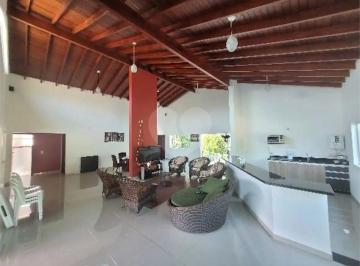 Casa · 540m² · 6 Quartos · 8 Vagas · Casa para venda e aluguel em Bairro Inválido de 540.00m² com 6 Quartos e 8 Garagens