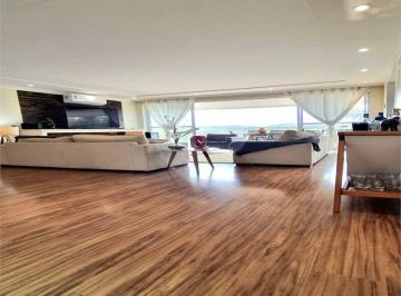 Casa · 295m² · 3 Quartos · 4 Vagas · Casa para venda em Bairro Inválido de 295.00m² com 3 Quartos, 3 Suites e 4 Garagens
