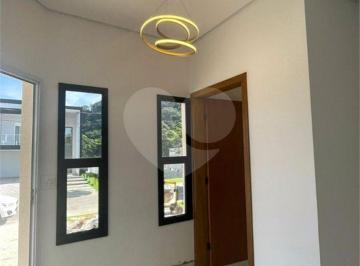 Casa · 165m² · 3 Quartos · 2 Vagas · Casa para venda em Bairro Inválido de 165.00m² com 3 Quartos, 1 Suite e 2 Garagens