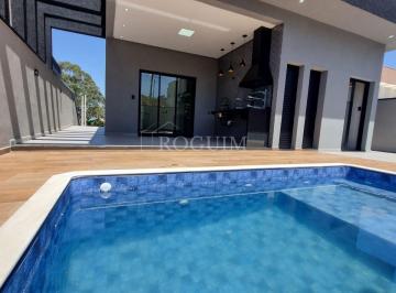 Casa · 145m² · 2 Quartos · 4 Vagas · Imóvel 3 drmts, sendo 1 suíte- Piscina- Espaço Gourmet- Quintal- condomínio Fech