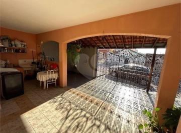 Casa · 201m² · 5 Quartos · 2 Vagas · Casa para venda em Jardim Tamoio de 201.00m² com 5 Quartos, 1 Suite e 2 Garagens