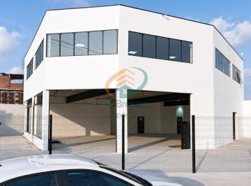 Comercial · 660m² · 10 Vagas · Salão / Ponto Comercial em Jardim Arapongas  -  Guarulhos