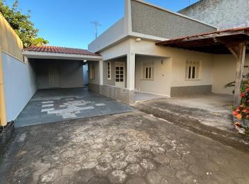 Casa · 400m² · 2 Quartos · 3 Vagas · Casa em Parque Turf Club - Campos dos Goytacazes