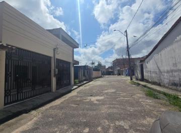 Casa · 165m² · 3 Quartos · 2 Vagas · Casa à Venda na Hélio Gueiros com Jardim de Inverno e Quintal Amplo