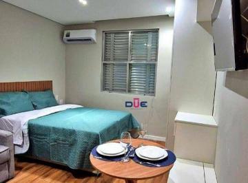 de75c65a706ee431ed2ab58c86264a6c34c71278 · Kitnet mobiliada à venda no Boqueirão, a 1 quadra da praia — excelente para morar ou investir