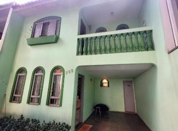 Casa · 128m² · 3 Quartos · 1 Vaga · Sobrado com 3 dormitórios para alugar, 128 m² por R$ 2.700,00/mês - Vila Bosque - Maringá/PR