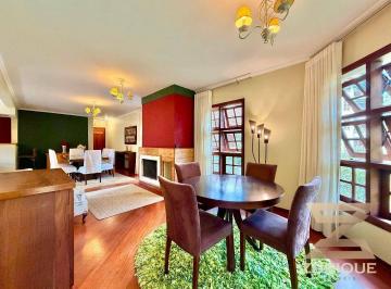 8c9905a03b28a05c3a11eb6581b32210241119f6 · Apartamento com 3 dormitórios à venda, 149 m² por R$ 1.150.000,00 - Vila Capivari - Campos do Jordão
