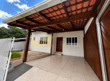 Casa · 98m² · 3 Quartos · 1 Vaga · Ótima casa para locação em condomínio fechado no bairro Escola Agricola.