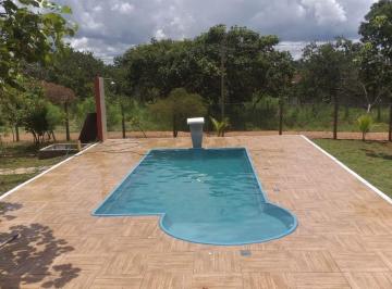 Casa de 2 quartos, Jaboticatubas · Casa com piscina,Curralinho