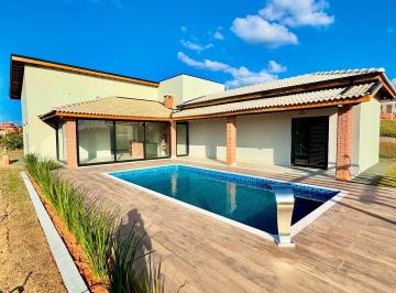 Casa de 3 quartos, Porto Alegre · Terreno Amplo, Excelente Localização e Grande Potencial de Valorização