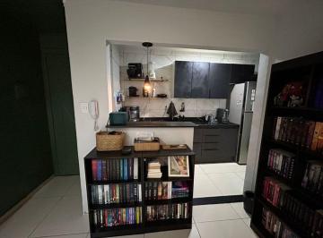 Apartamento de 2 quartos, Salvador · Oportunidade no Resgate: 2/4 (1 suíte) com cozinha planejada e excelente localização!