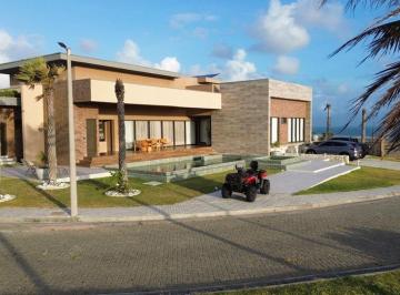 Casa de 4 quartos, Aquiraz · Mansão de Alto Padrão com Rooftop no Condomínio Bela Vista Riviera – Aquiraz vendo ou alugo
