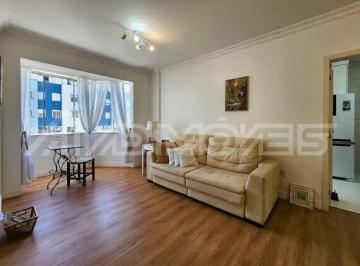 Apartamento de 3 quartos, Florianópolis · Apartamento de 3 Dormitórios com Vista Permanente no Centro de Florianópolis