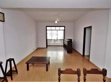 Sala · Apartamento 3 quartos, suíte, varanda, em Botafogo.