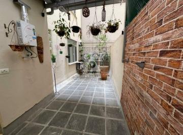 Área externa · Apartamento 2 quartos, 90m², reformado, no Humaitá.