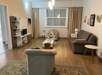 Apartamento · 220m² · 4 Quartos · 1 Vaga · Magnifico apartamento de 221 m², no coração de Botafogo, composto por 4 quartos sendo 1 suíte, 1 vag