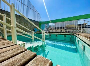 Casa · 300m² · 4 Quartos · OPORTUNIDADE: 5 Quartos, 1 Suíte, Varanda, Terraço, Piscina e Churrasqueira - Copacabana