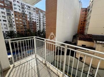 Varanda · Apartamento de 2 quartos na Lapa