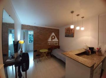 Apartamento · 25m² · 1 Quarto · Estúdio Aconchegante ao Lado do Metrô General Osório (Saída D)