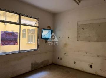 Comercial · 24m² · No Flamengo! Excelente sala comercial com copa e banheiro.