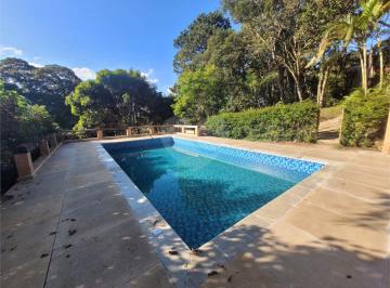 Casa de 3 quartos, Mairiporã · Casa na Serra da Cantareira | 3 Suítes | Piscina | Loft Independente | Jardim | Condomínio Fechado