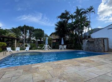 Foto 01 · Ótimo apartamento térreo, em condomínio com piscina e churrasqueira, no Saco da Ribeira em Ubatuba!
