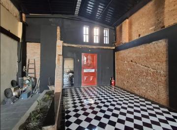 Comercial · 350m² · Galpão no Centro de Sorocaba 350m² à venda e locação