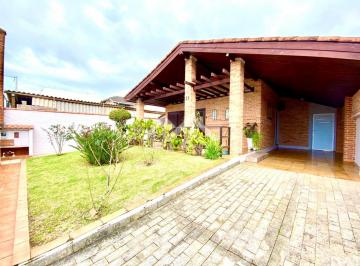 Casa · 342m² · 3 Quartos · 2 Vagas · 
                                Casa em Peruíbe
                            
