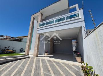Casa · 250m² · 4 Quartos · 3 Vagas · 
                                Casa em Peruíbe
                            