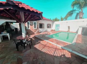 Casa · 283m² · 4 Quartos ·
Casa em Peruíbe