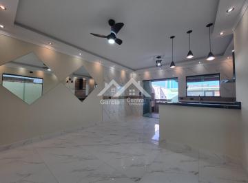 Casa · 92m² · 3 Quartos · 2 Vagas · 
                                Casa em Peruíbe
                            