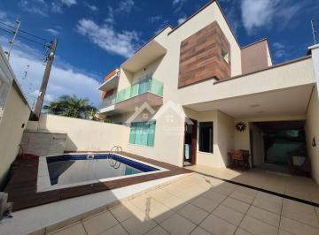 Casa · 139m² · 3 Quartos · 2 Vagas ·
Sobrado em Peruíbe
