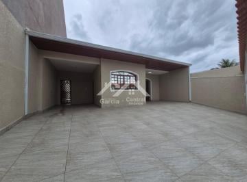 Casa · 340m² · 3 Quartos · 2 Vagas · 
                                Casa com piscina em Peruíbe
                            