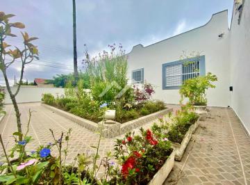 Casa · 375m² · 4 Quartos · 5 Vagas · 
                                Casa em Peruíbe
                            