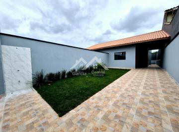 Casa · 80m² · 3 Quartos · 4 Vagas · 
                                Casa nova em Peruíbe
                            
