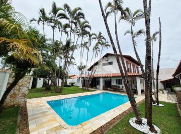 Casa · 355m² · 3 Quartos · 2 Vagas · Casa com piscina em Peruíbe