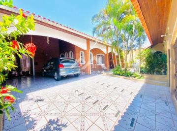 Casa · 209m² · 3 Quartos · 4 Vagas · 
                                Casa em Peruíbe
                            