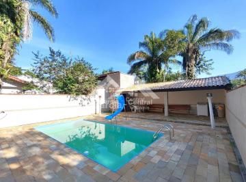 Casa · 118m² · 2 Quartos · 3 Vagas · Casa à venda em Peruíbe-SP - Bairro Garça Vermelha: 2 quartos, 1 sala, 1 banheiro, 3 vagas. Aproveit