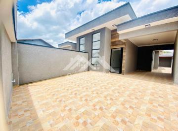 Casa · 90m² · 2 Quartos · 3 Vagas · Casa moderna com piscina, 2 quartos sendo 1 suíte