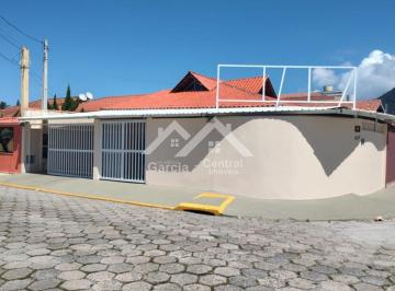 Casa · 120m² · 2 Quartos · 5 Vagas ·
Casa com comércio em Peruíbe