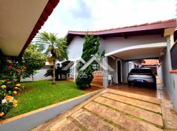 Casa · 203m² · 3 Quartos · 4 Vagas · Casa com 3 quartos sendo 2 suítes com edícula
