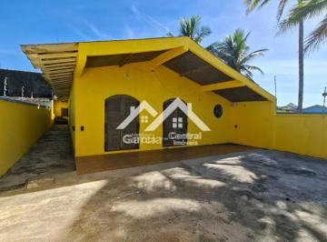 Casa · 210m² · 3 Quartos · 2 Vagas · Casa em Frente ao Mar em Peruíbe