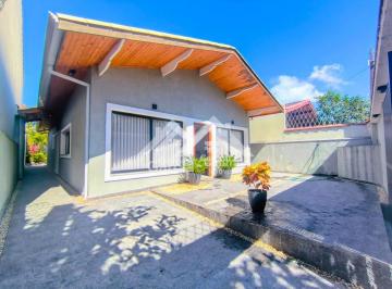 Casa · 250m² · 3 Quartos · 1 Vaga · Imperdível oportunidade: Casa à venda em Peruíbe-SP, bairro Oasis. 3 quartos, 1 suíte, 3 salas, 2 ba