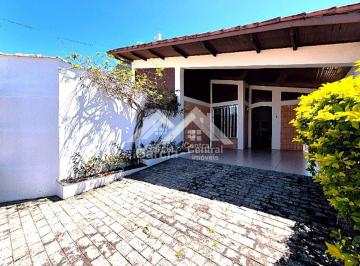 Casa · 130m² · 3 Quartos · 2 Vagas · Casa lado praia em Peruíbe