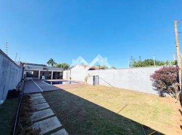 Casa · 160m² · 4 Quartos · 4 Vagas · Casa com piscina em Peruíbe