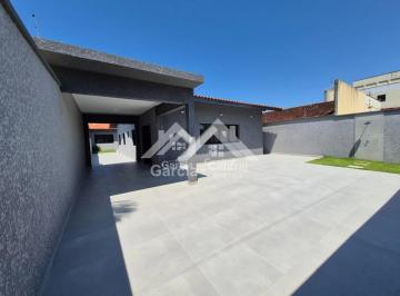 Casa · 130m² · 3 Quartos · 3 Vagas · Casa com piscina em Peruíbe